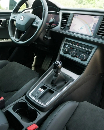 Seat Leon cena 67900 przebieg: 15000, rok produkcji 2020 z Trzemeszno małe 631